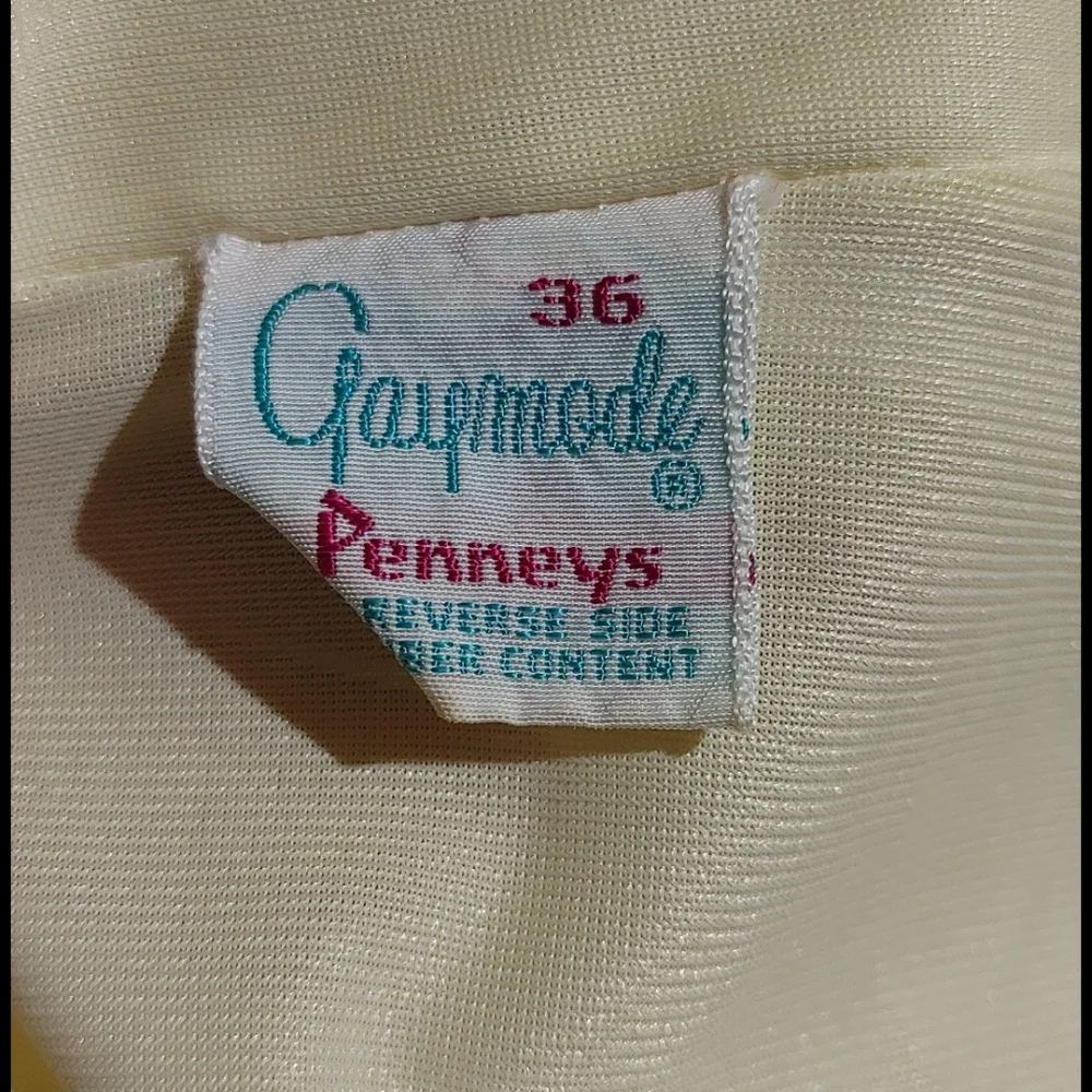 VTG Gaymode Penneys pj top and robe.  Funny Name